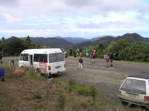 Aotea Road - start of the track to Windy canyon