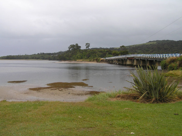 Bridge crossing Tahahopa River