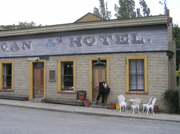 Between Alexandra and Ranfurly - St Bathans - lunch stop