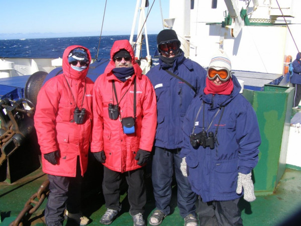 Bit chilly out there - Steve and Jo(UK) and Iain also UK with Ros